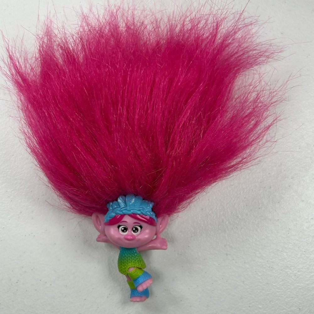 Dreamworks Trolls Rainbow Pom Poms Queen Poppy Clip On Keychain